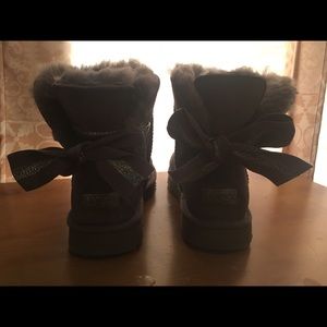 UGG Shoes - UGG ankle high winter boots UGG Shoes - UGG ankle high winter boots